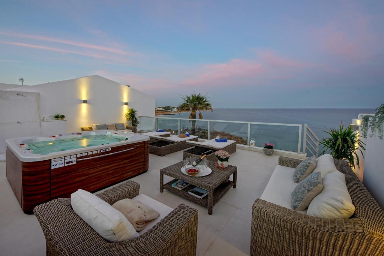 Casa Latino - Oceanfront - Luxury & Charming Villa- Jacuzzi At Rooftop By Dreamvillasالبوفيرا المظهر الخارجي الصورة