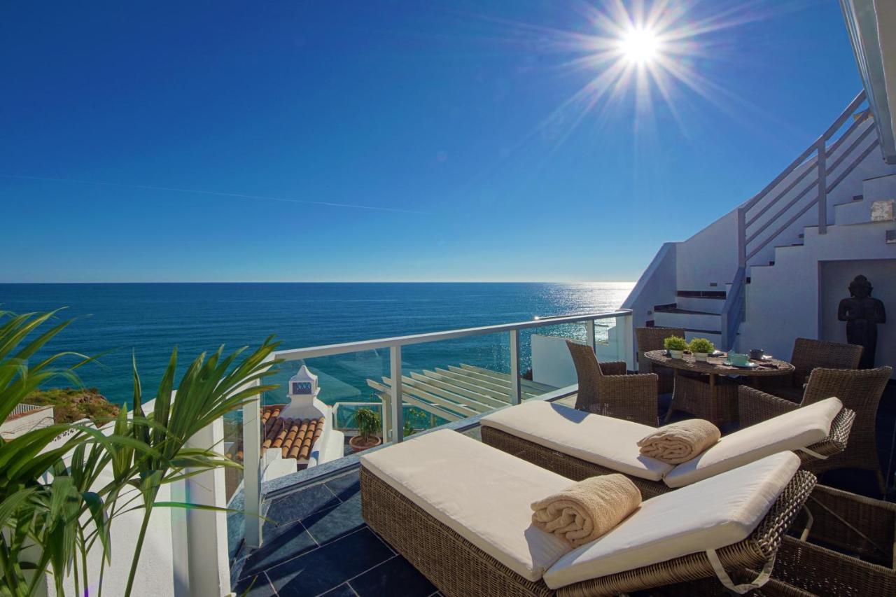 Casa Latino - Oceanfront - Luxury & Charming Villa- Jacuzzi At Rooftop By Dreamvillasالبوفيرا المظهر الخارجي الصورة